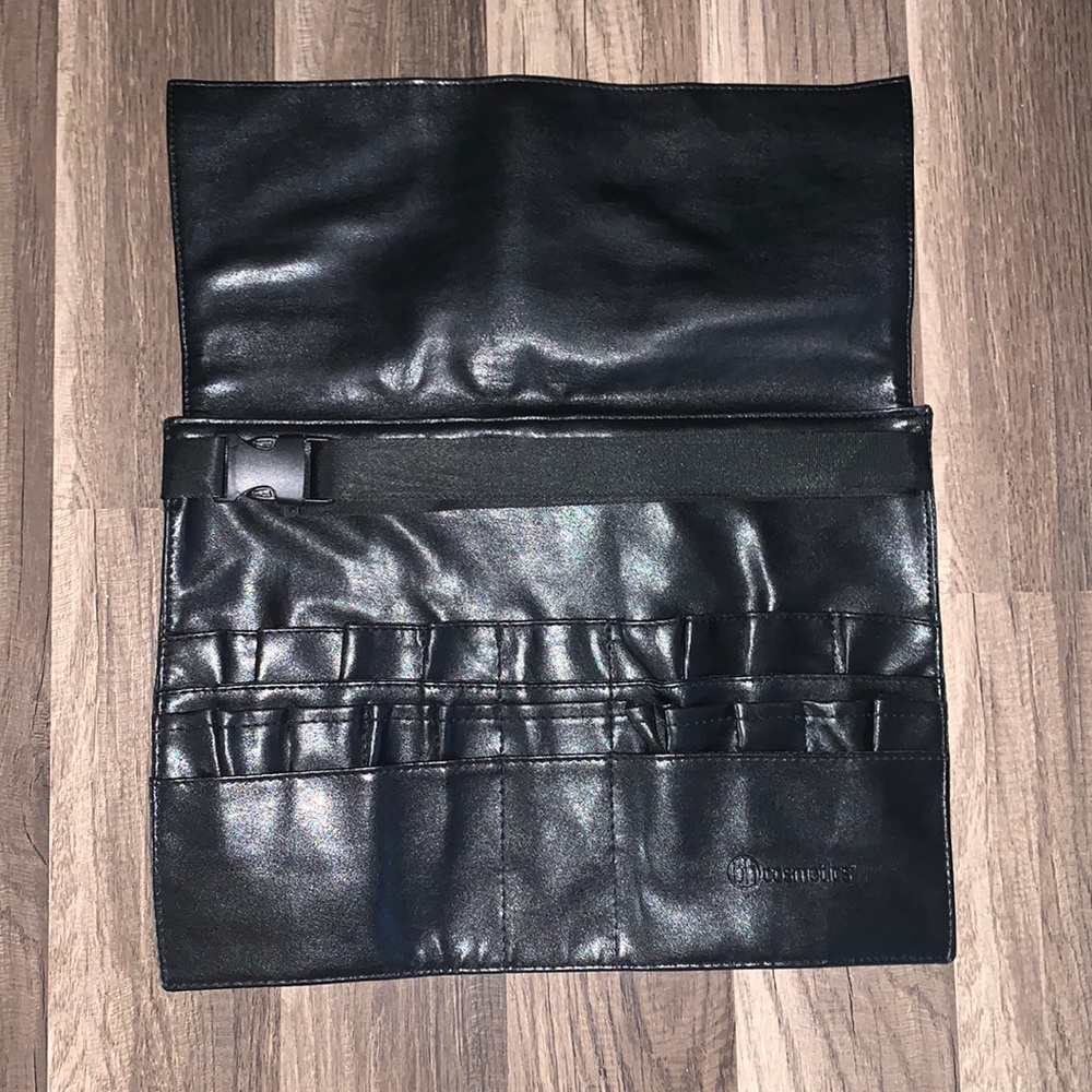 bh Cosmetics brush belt